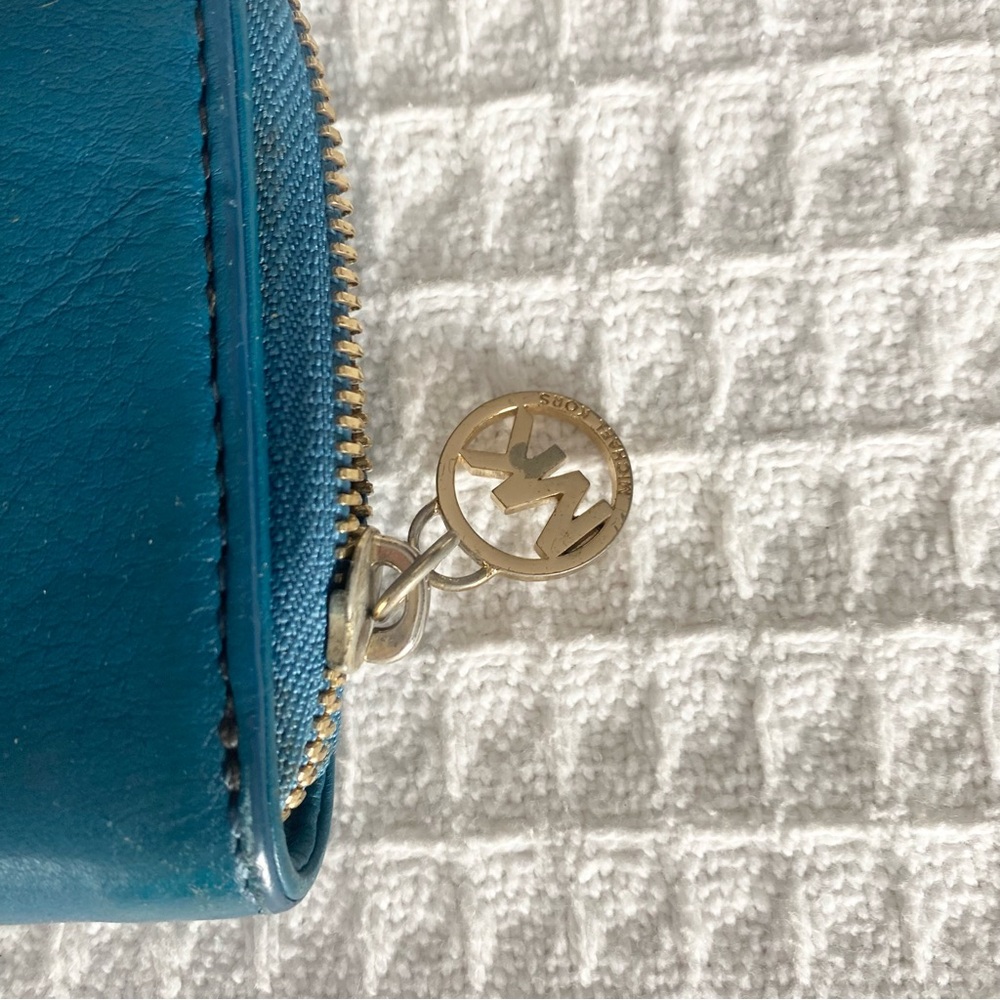 Michael Kors Teal Zip-Around Leather Wallet with Gold Plaque - Picture 3 of 8